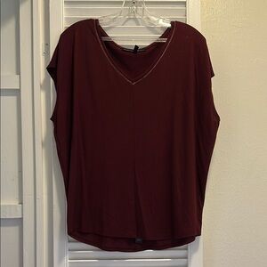 Women's Burgundy Top